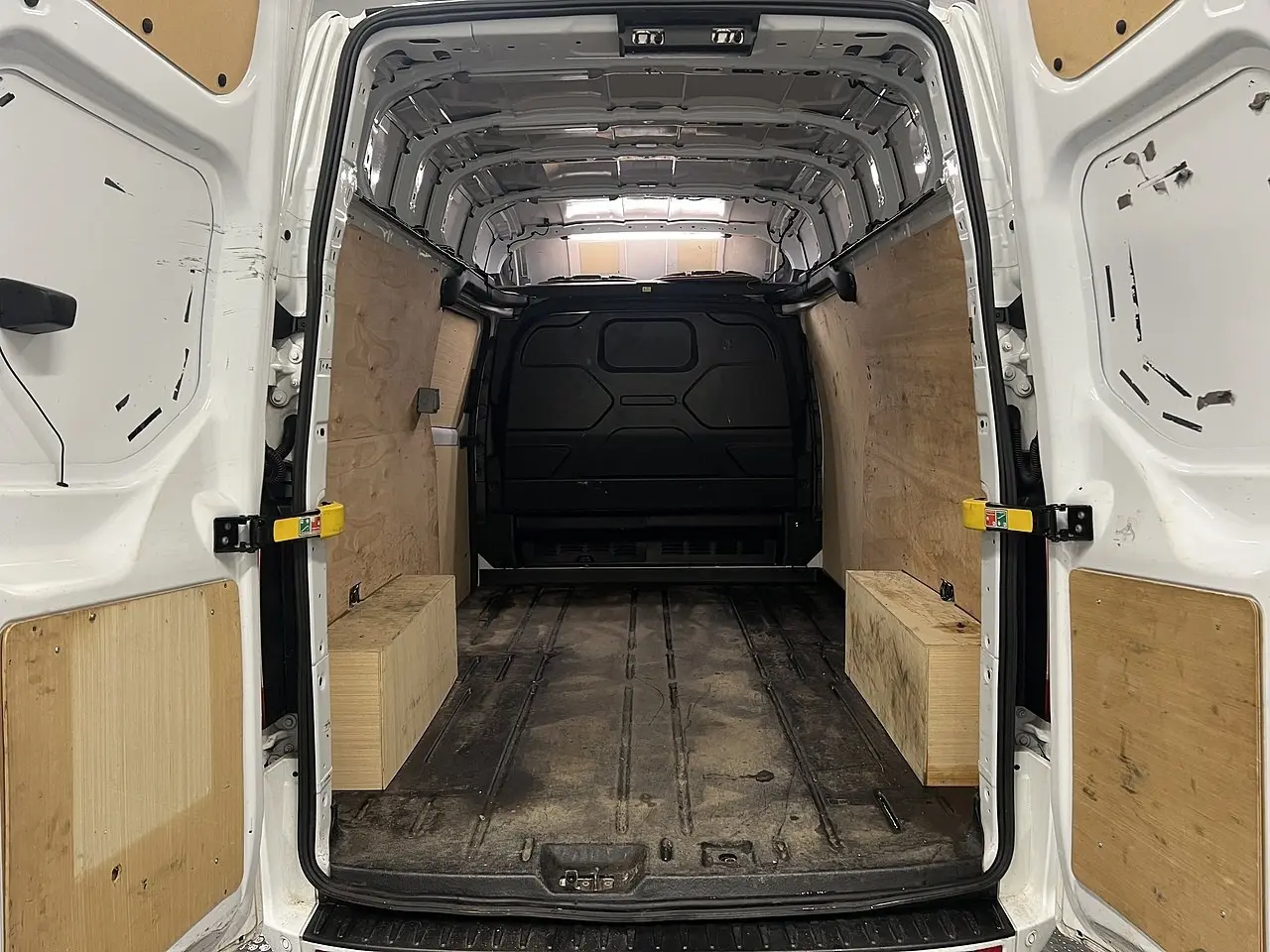 2023 Ford Transit Custom, photo 2
