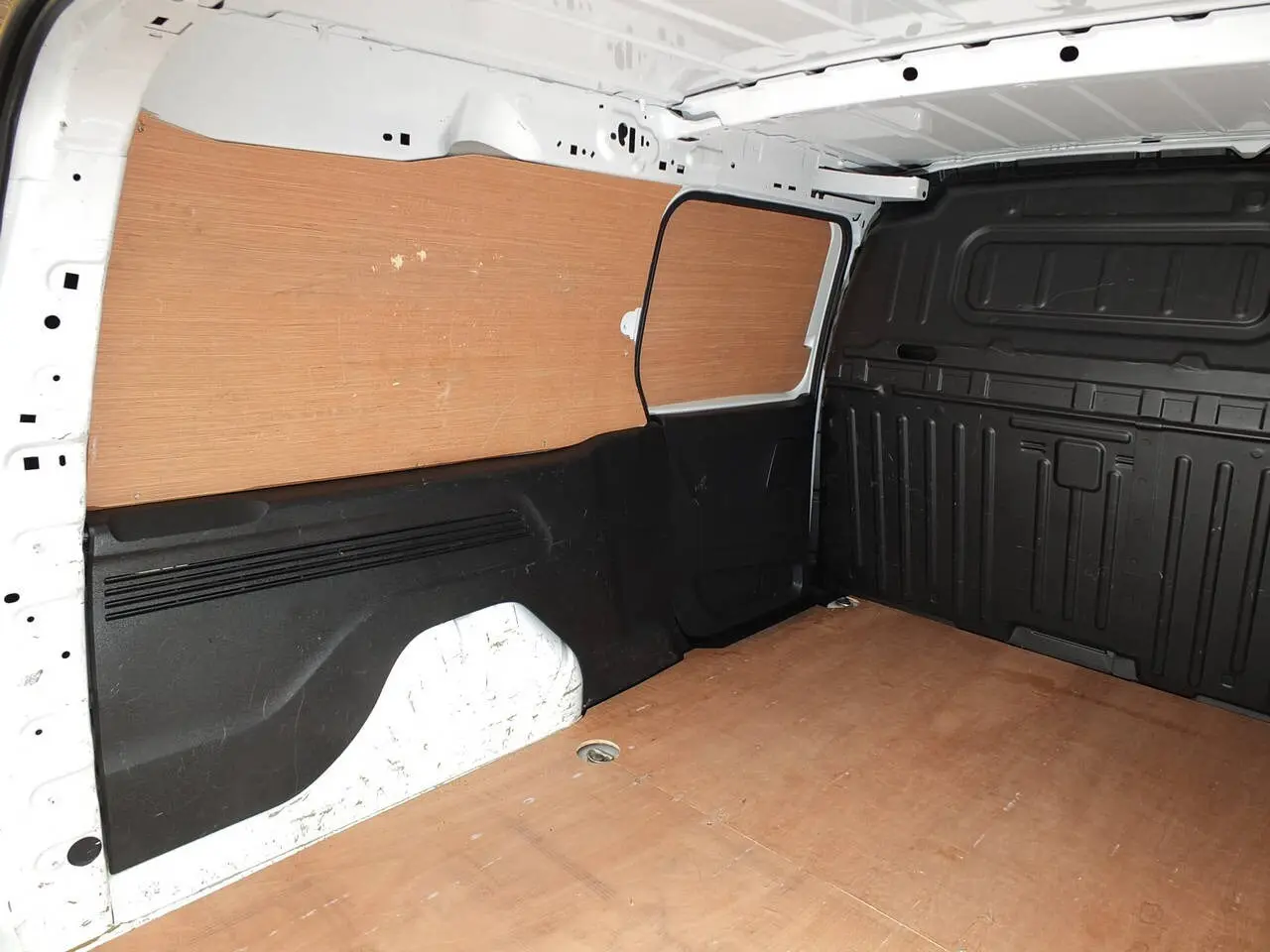 2021 Vauxhall Combo, photo 2