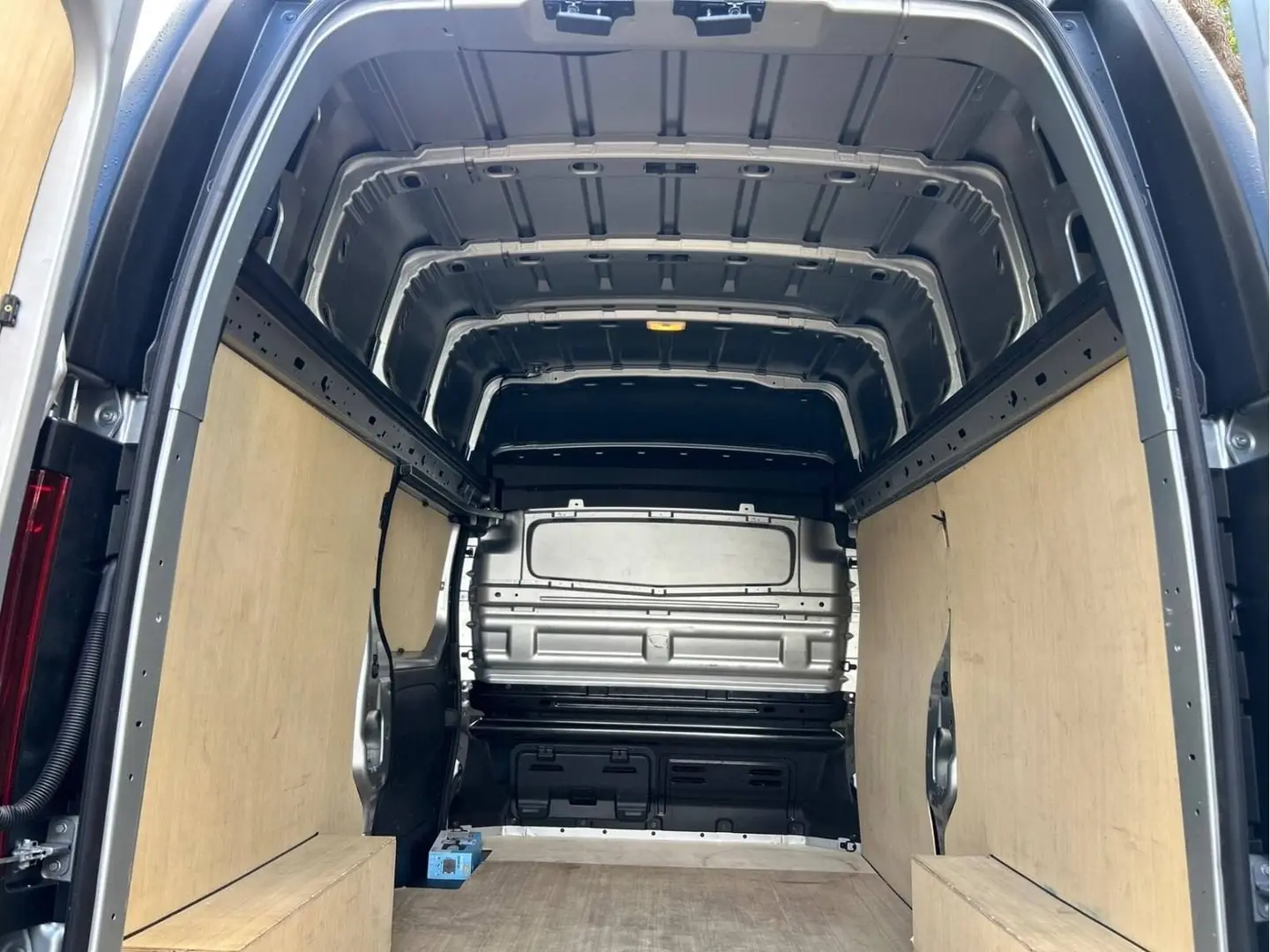 2025 Renault Trafic, photo 2
