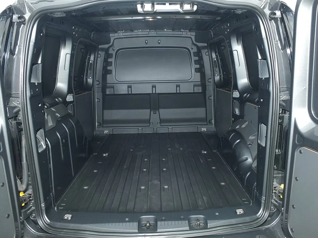 2023 Volkswagen Caddy, photo 4