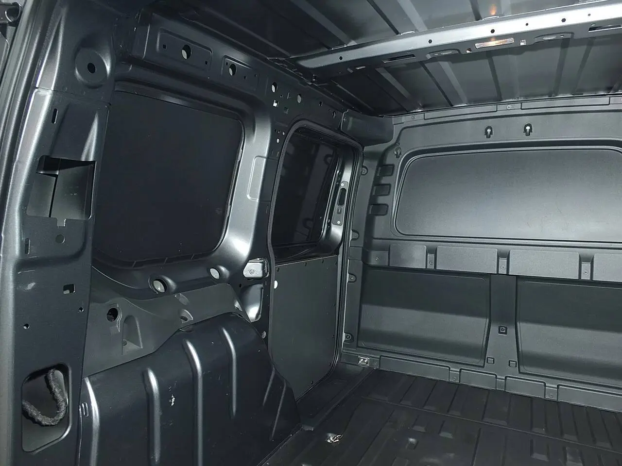 2023 Volkswagen Caddy, photo 2