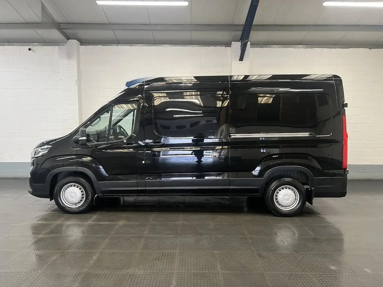 2023 Maxus Deliver 9