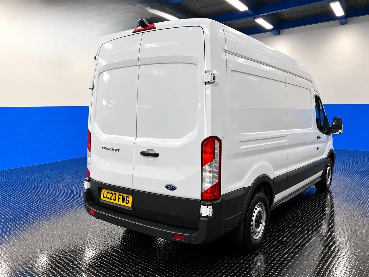 2023 Ford Transit, photo 2
