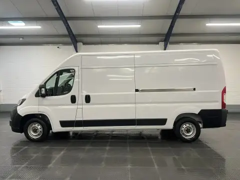 2025 Peugeot Boxer