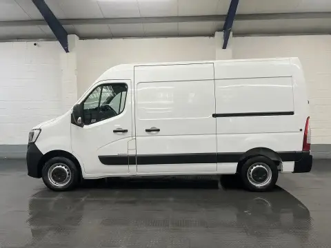 2023 Renault Master