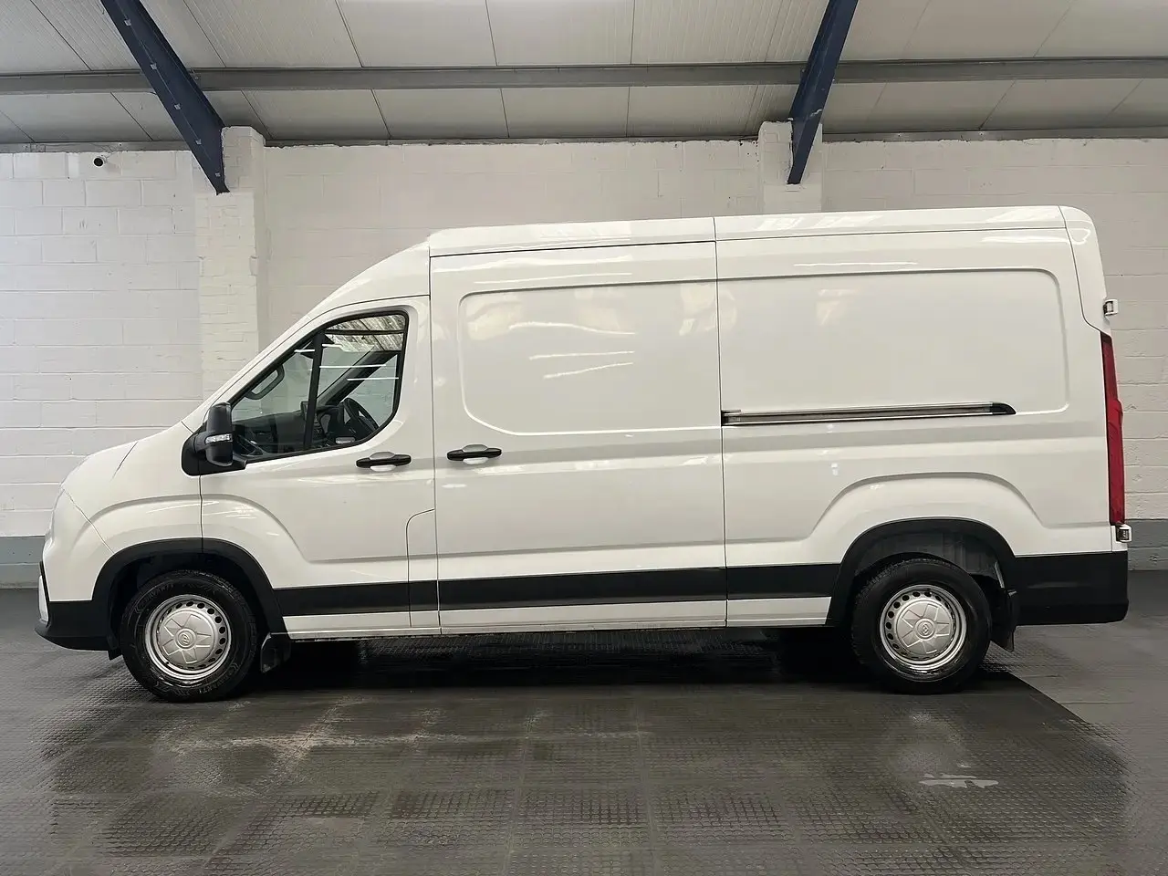 2023 Maxus Deliver 9