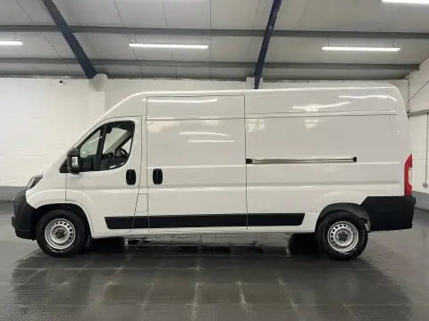 2025 Peugeot Boxer