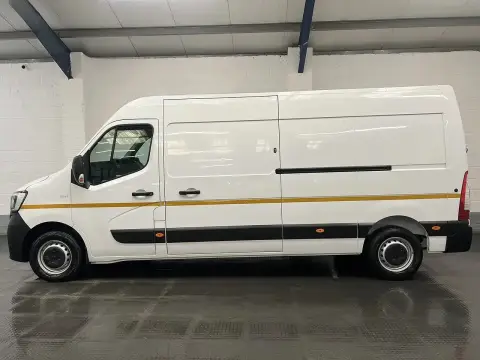 2023 Renault Master