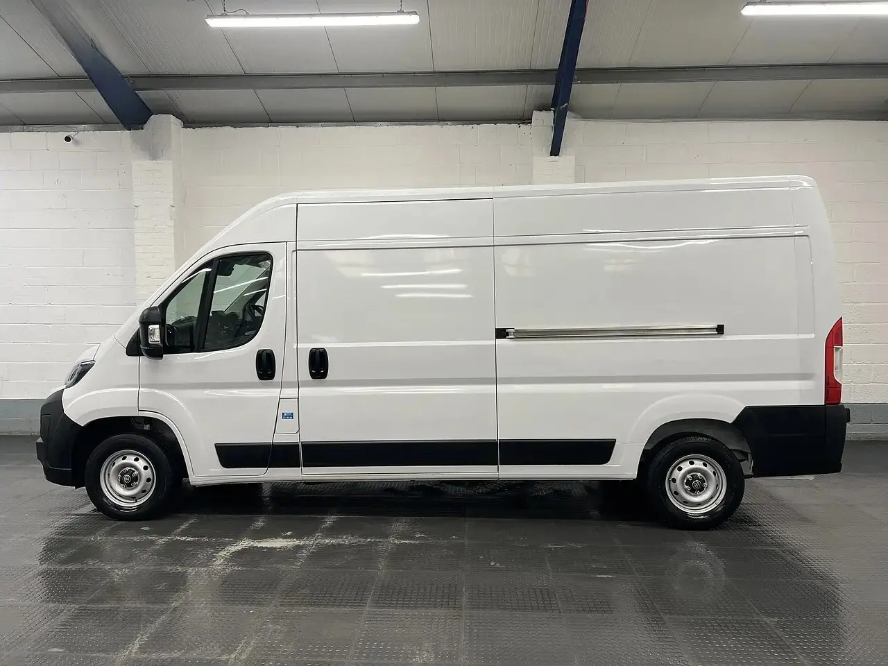 2025 Toyota Proace Max
