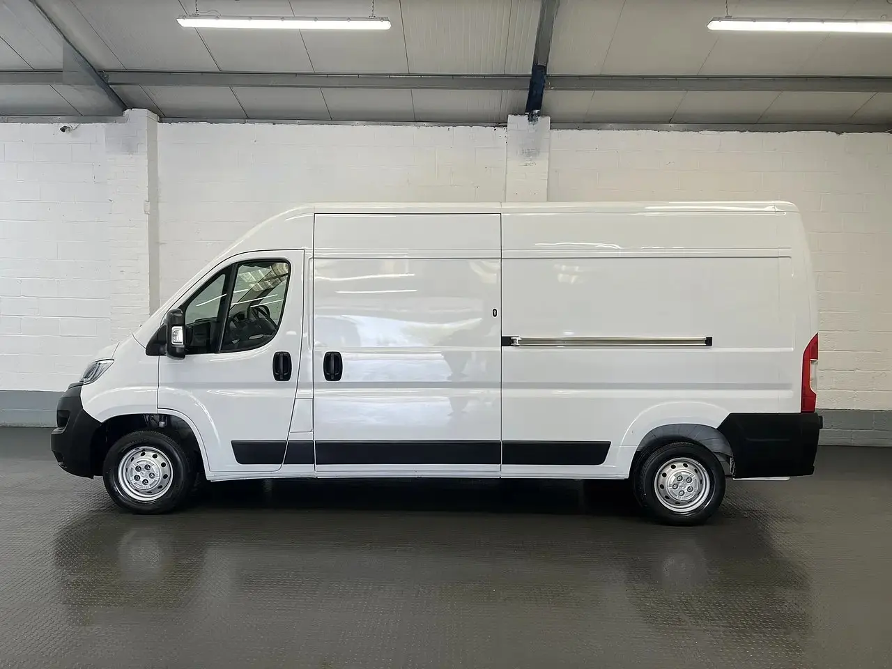 2024 Vauxhall Movano