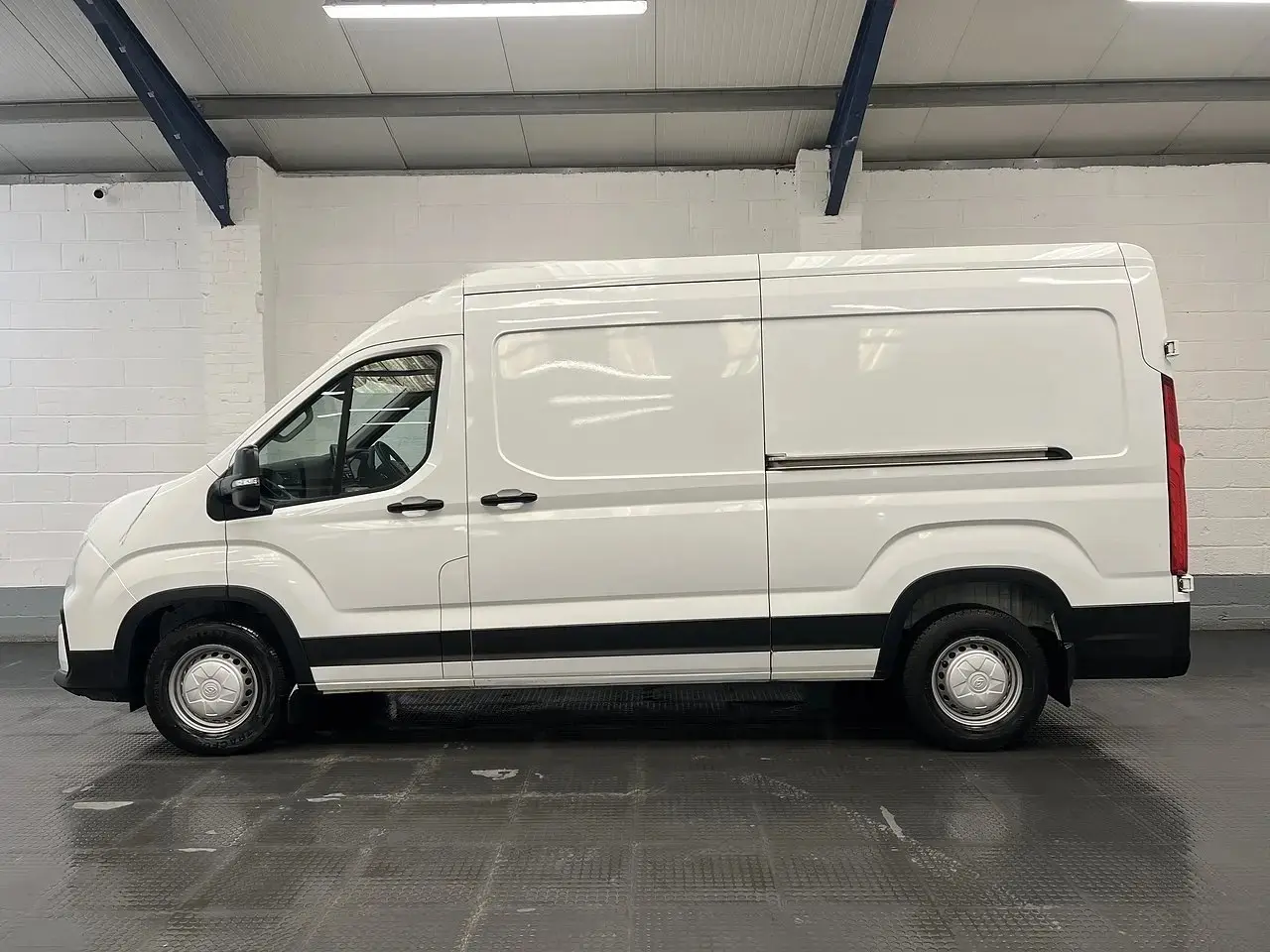2023 Maxus Deliver 9