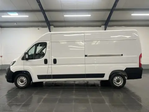 2025 Peugeot Boxer