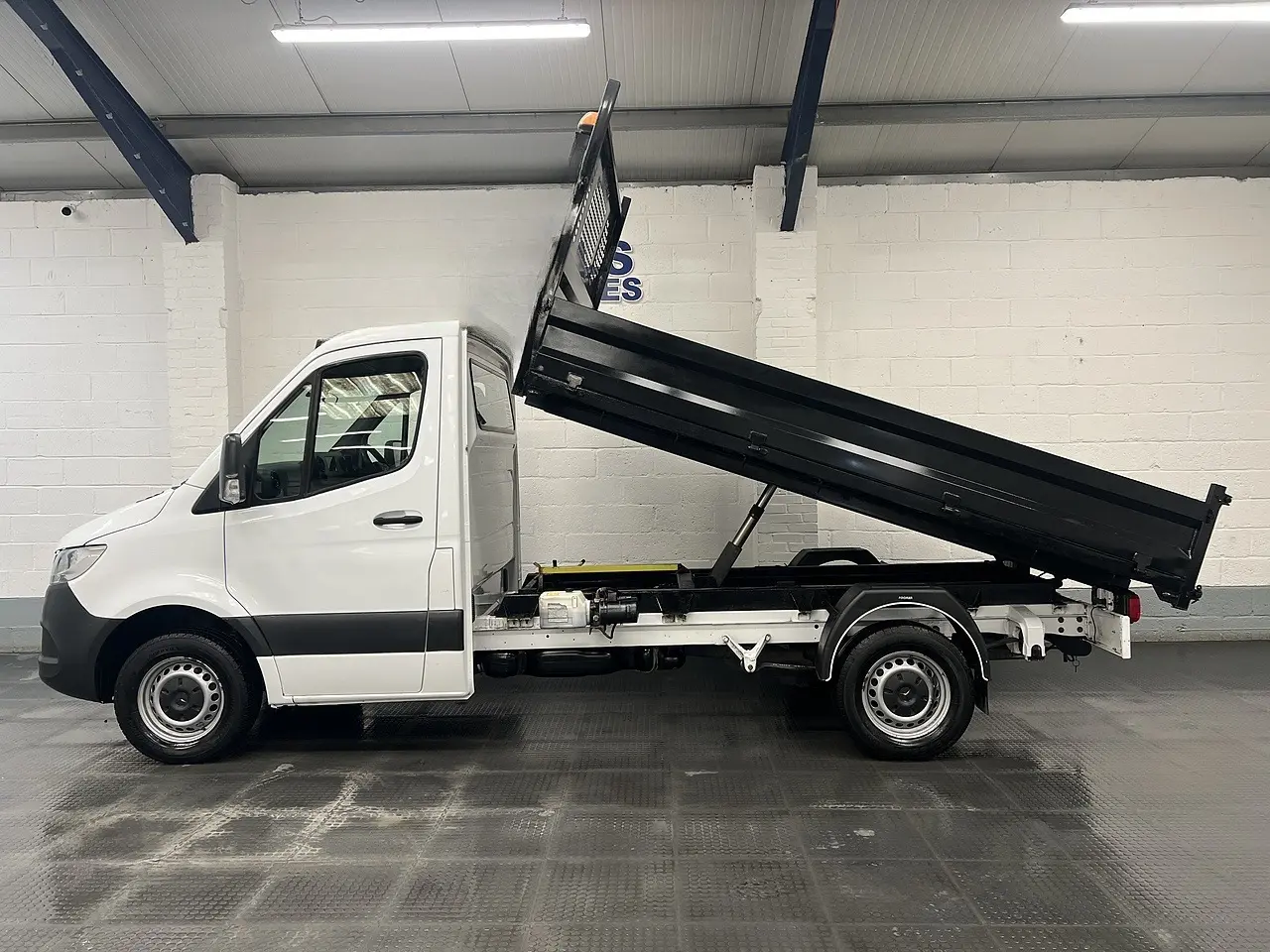 2021 Mercedes-Benz Sprinter, photo 3