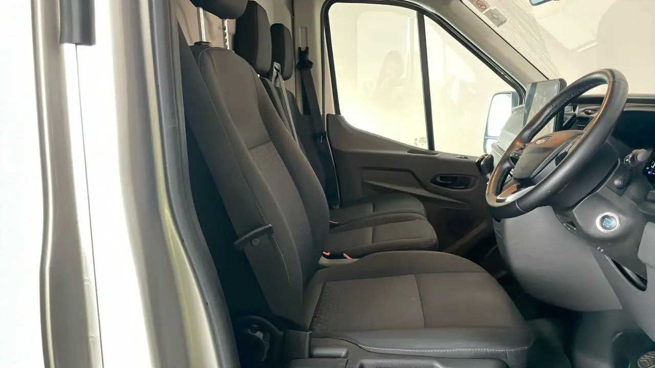 2025 Ford Transit, photo 5