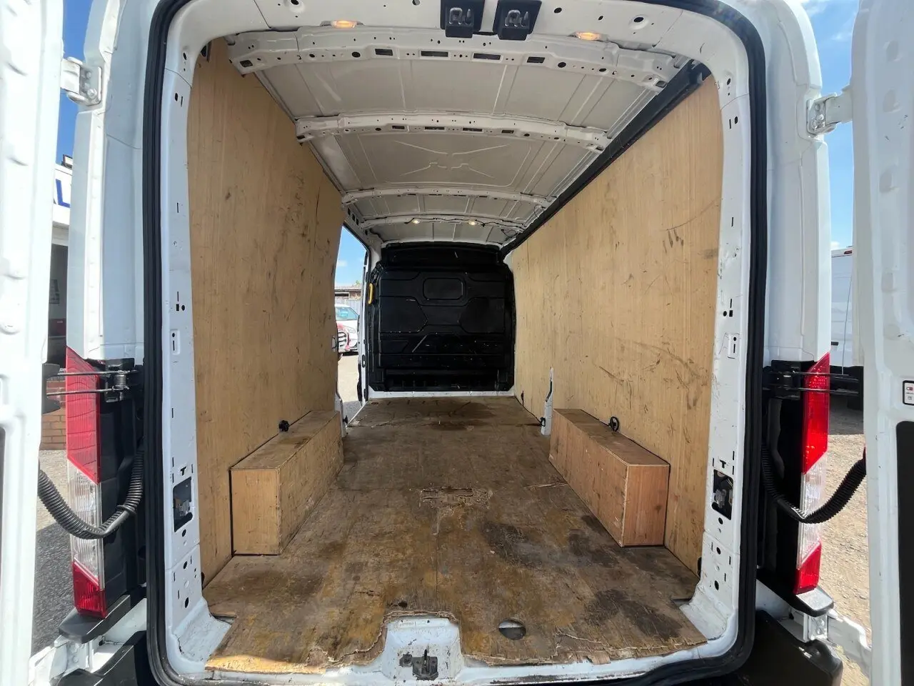 2023 Ford Transit, photo 3