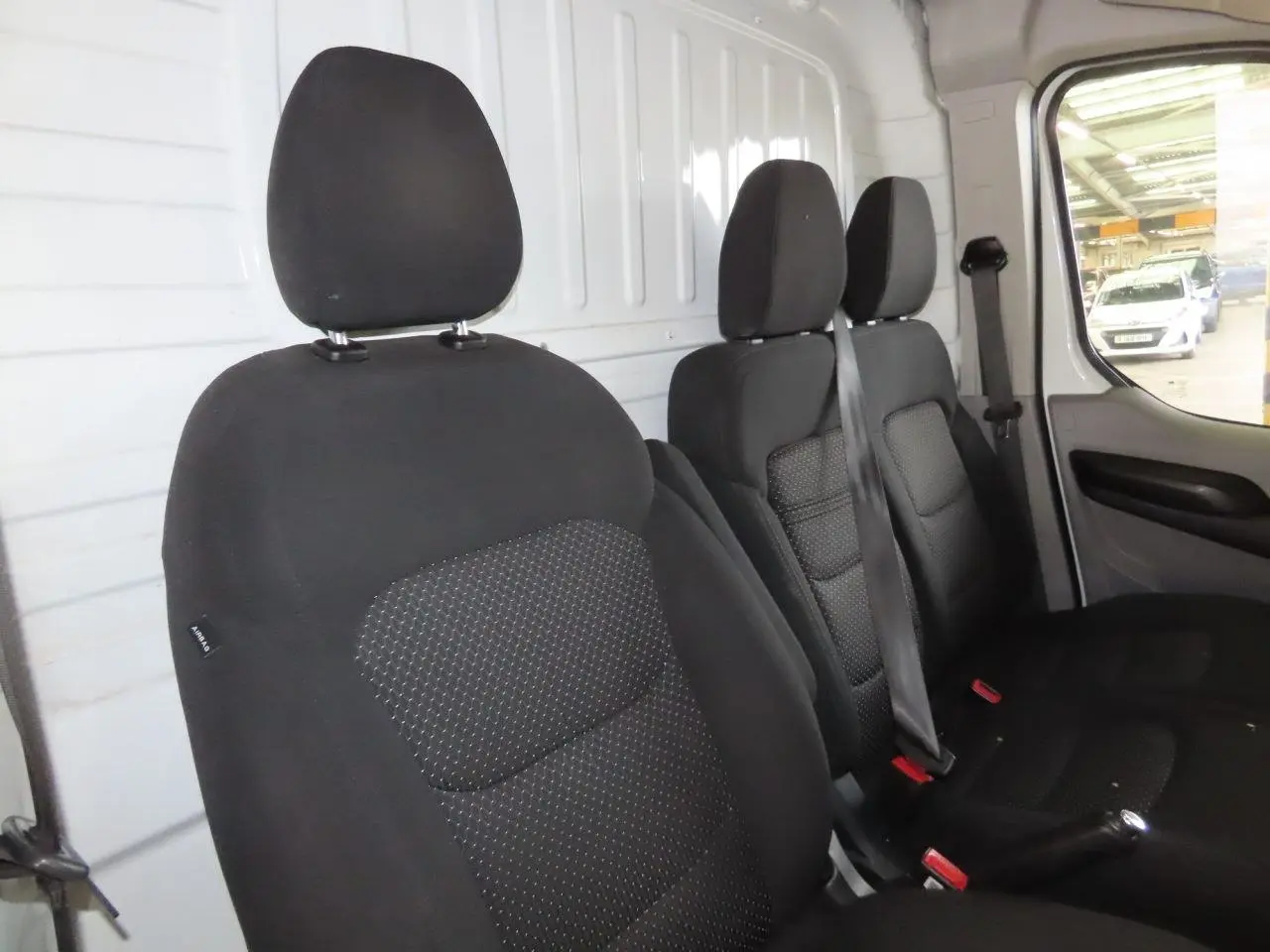 2023 Maxus Deliver 9, photo 6