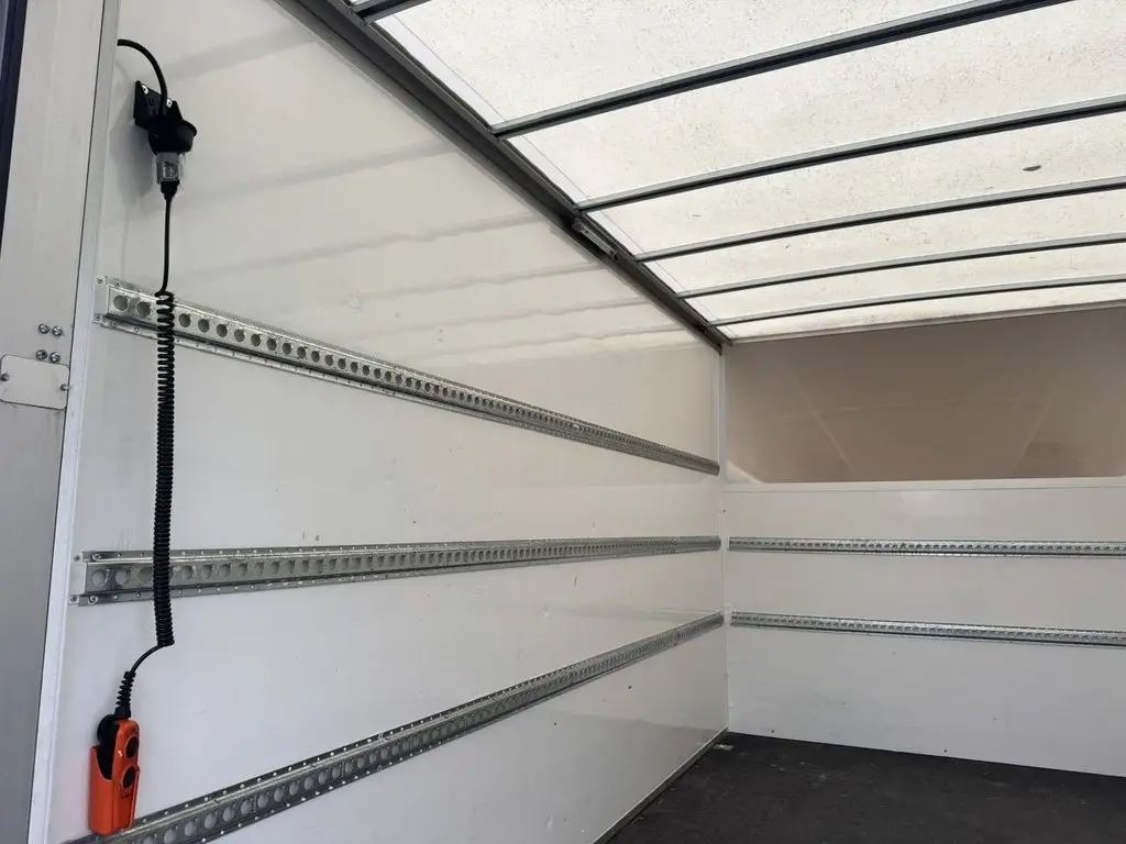 2023 Mercedes-Benz Sprinter, photo 2