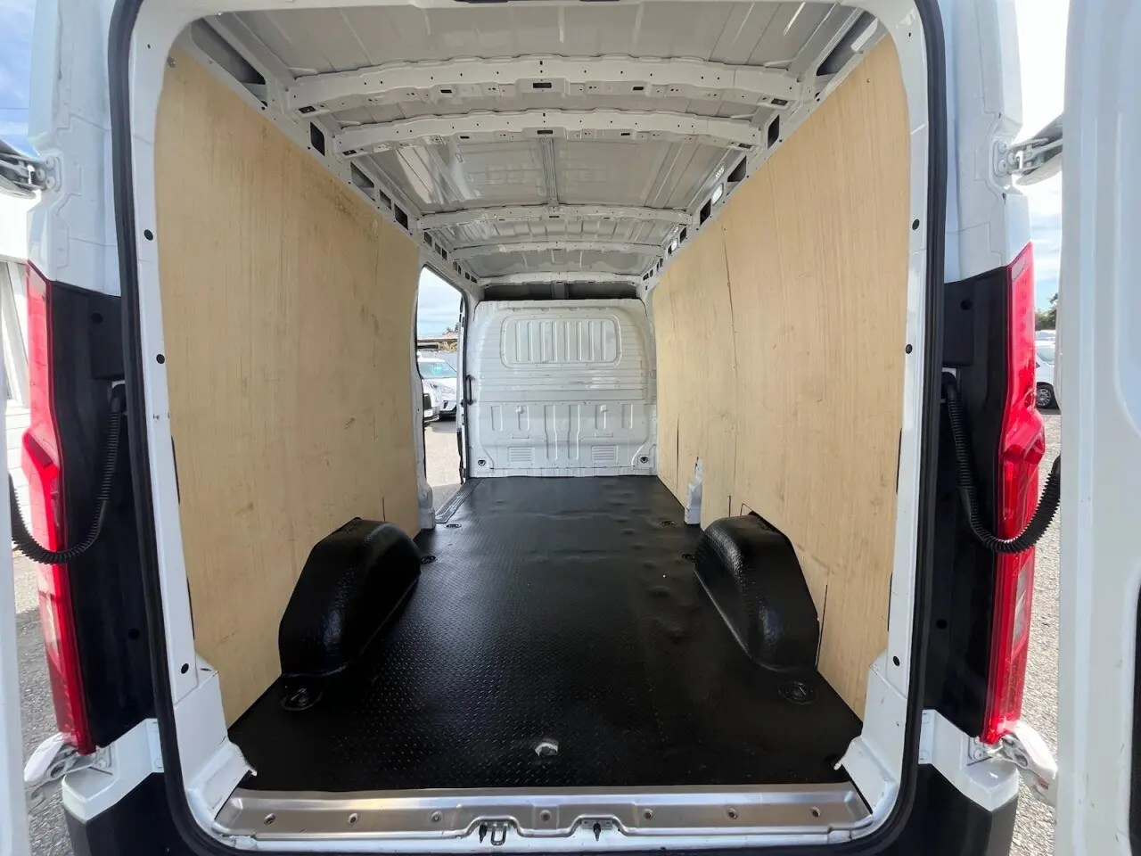 2023 Maxus Deliver 9, photo 3