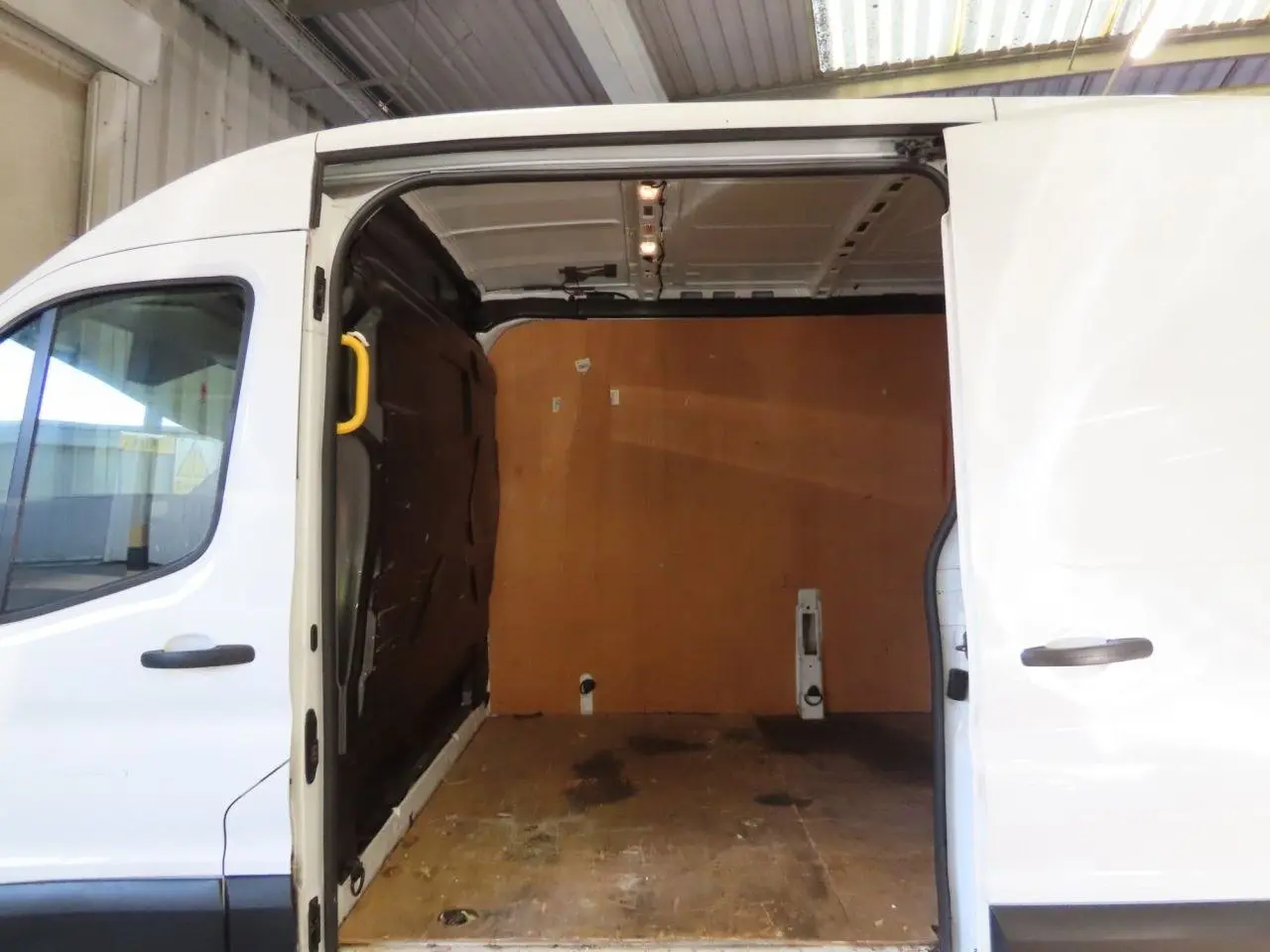 2023 Ford Transit, photo 2