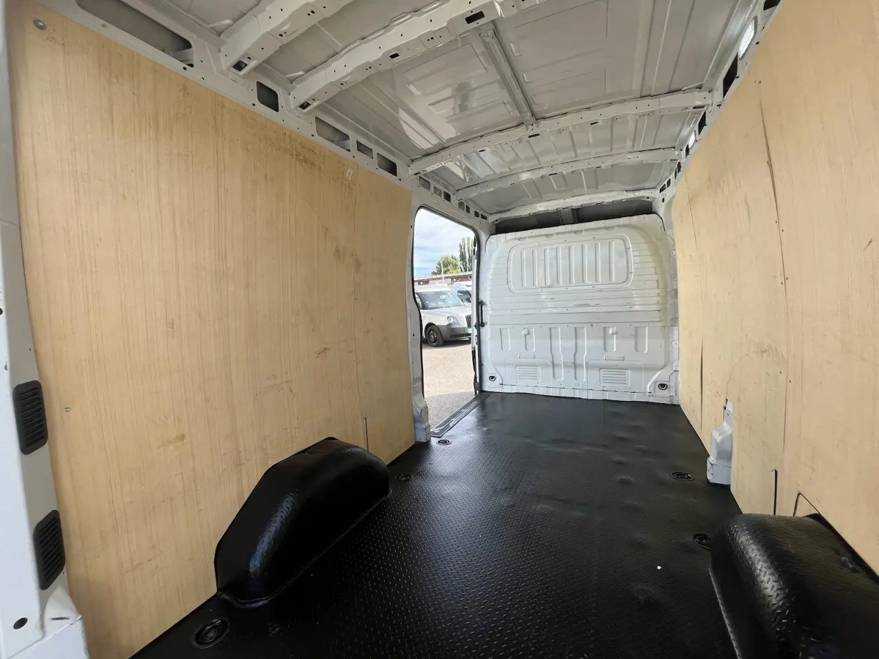 2023 Maxus Deliver 9, photo 8