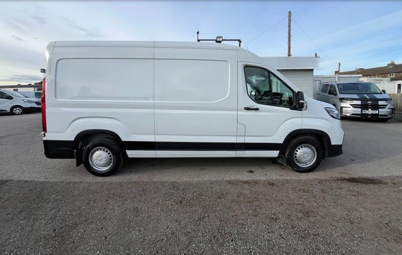 2023 Maxus Deliver 9