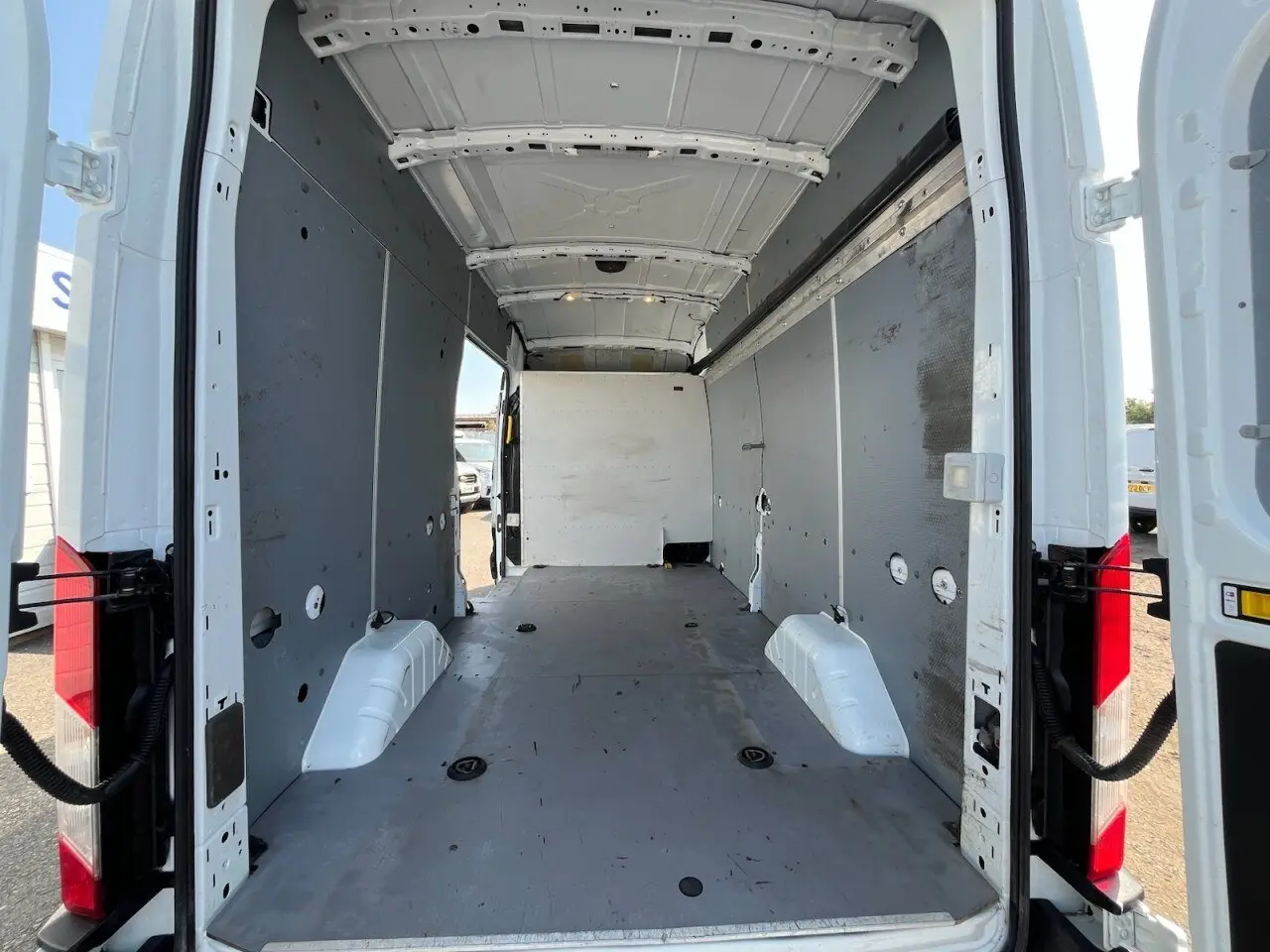 2020 Ford Transit, photo 3