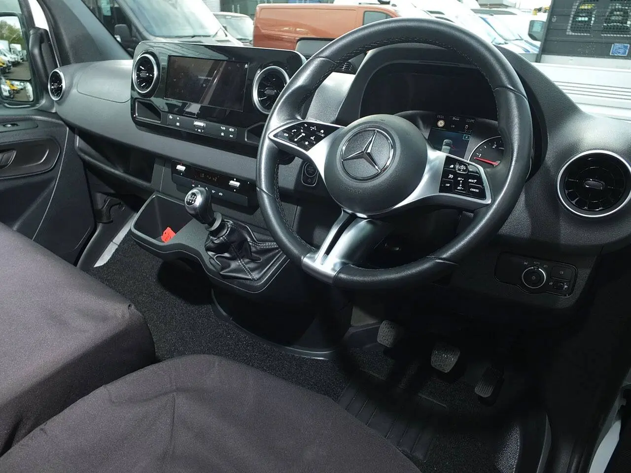 2025 Mercedes-Benz Sprinter, photo 6