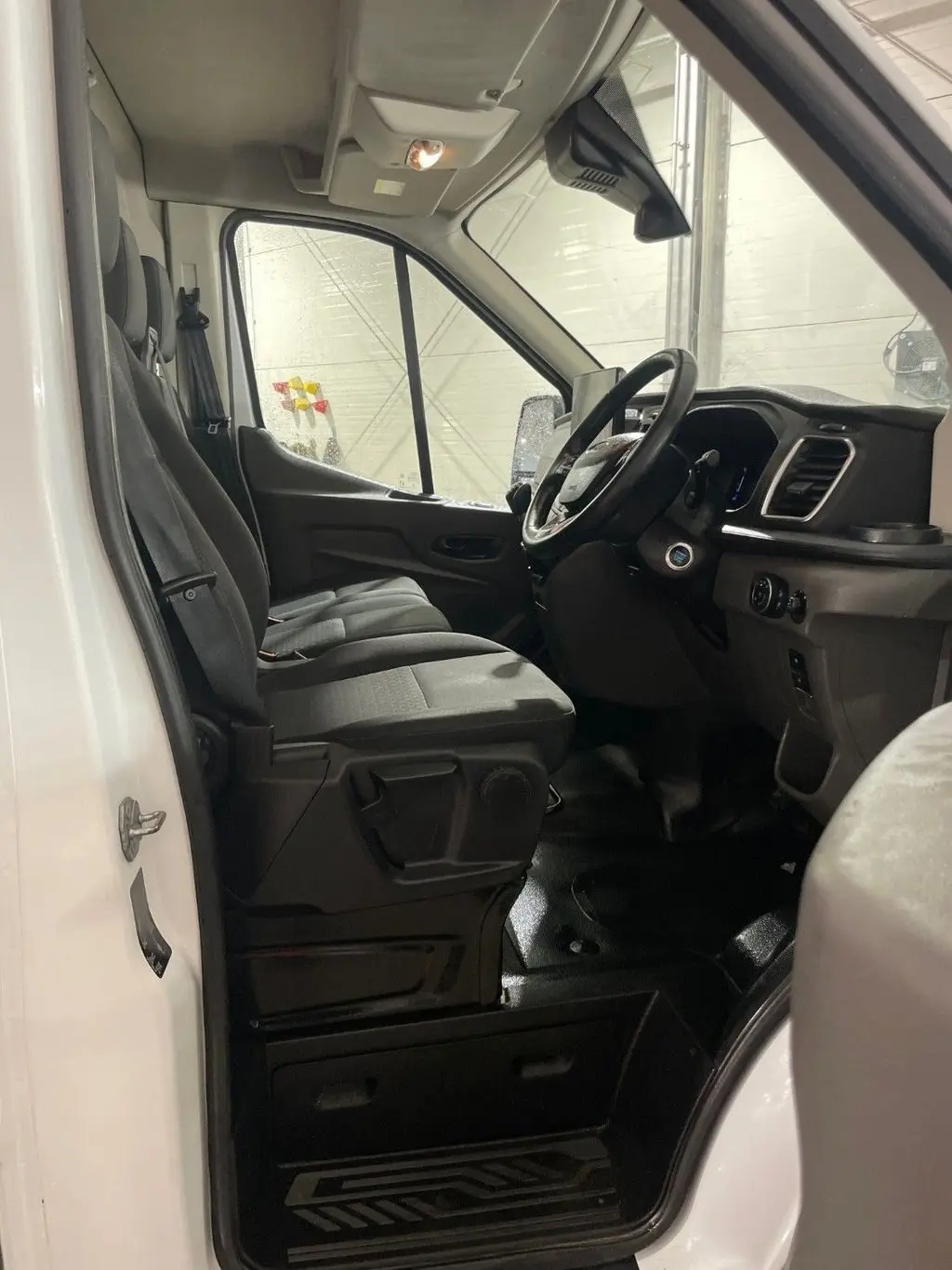 2025 Ford Transit, photo 6