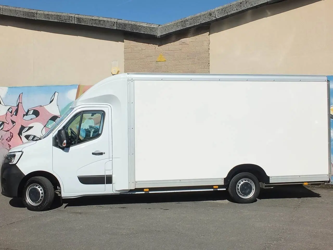 2024 Renault Master