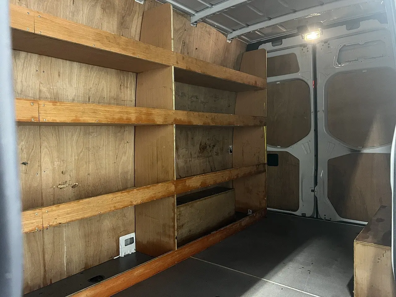 2024 Mercedes-Benz Sprinter, photo 2