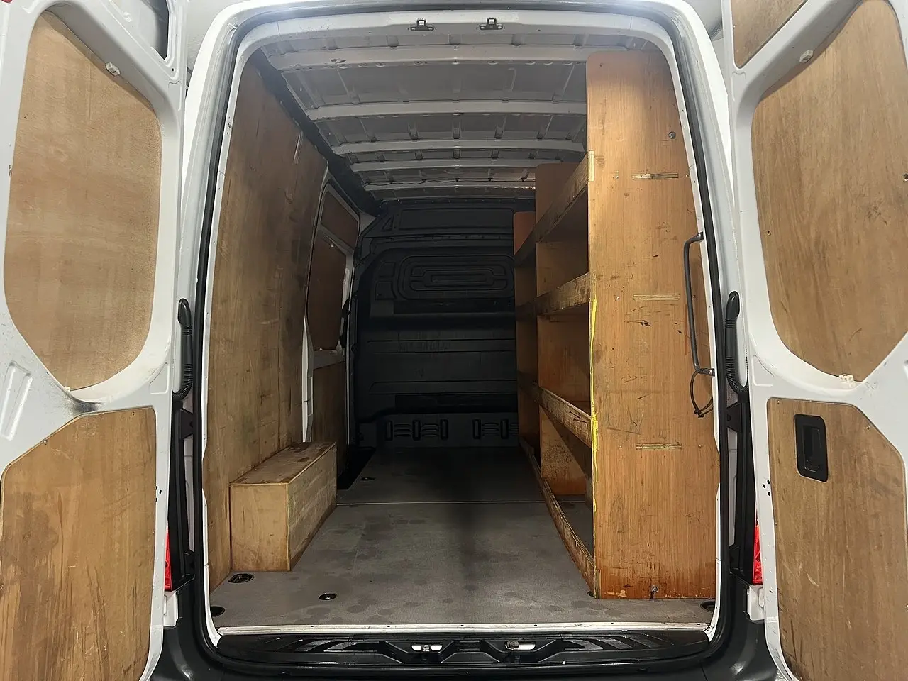 2024 Mercedes-Benz Sprinter, photo 3